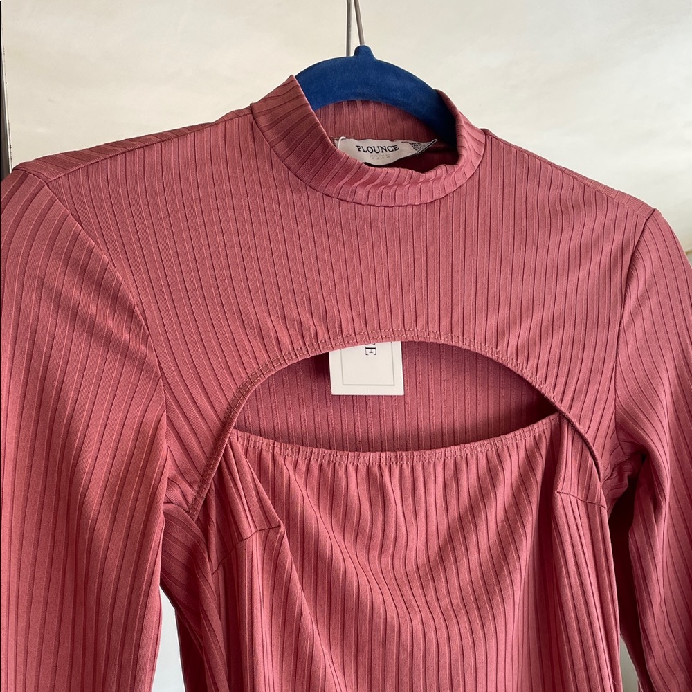 FLOUNCE Club Long Sleeve Ribbed Dress in Rose - Picture 2 of 4